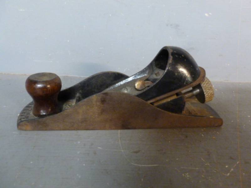 lot 203 image: Vintage Jack Plane