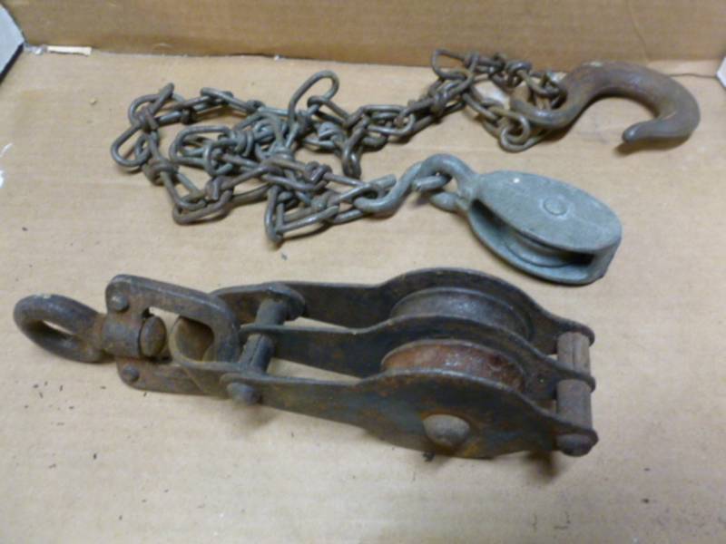 lot 205 image: Vintage Pulleys