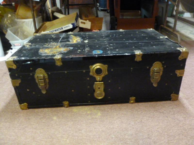 lot 217 image: Vintage Trunk
