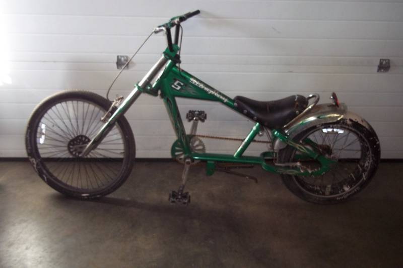 Schwinn Stingray big tire bike