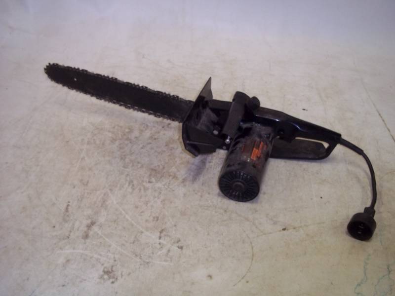 Remington 16 110V Chain Saw tested and works