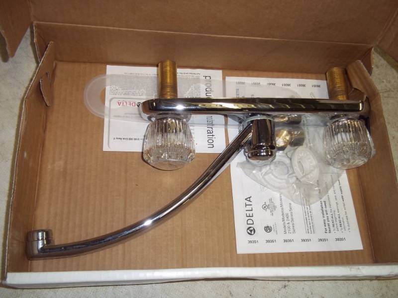 Kitchen Faucet still in box