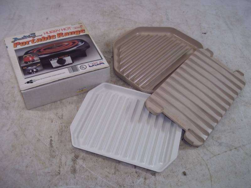 Broil King Range and Microwave trays