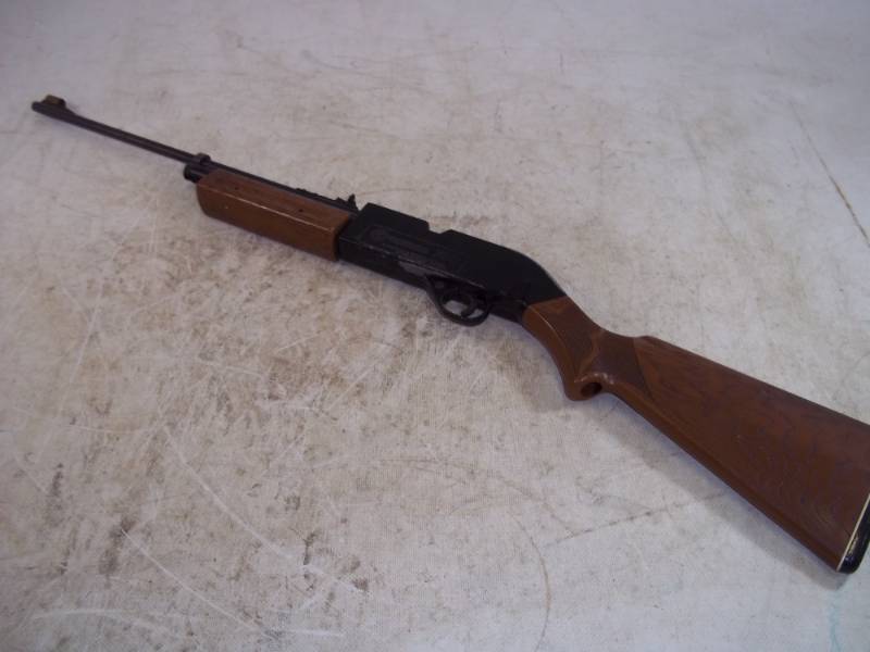 Crossman 760 BB  Pellet Gun
