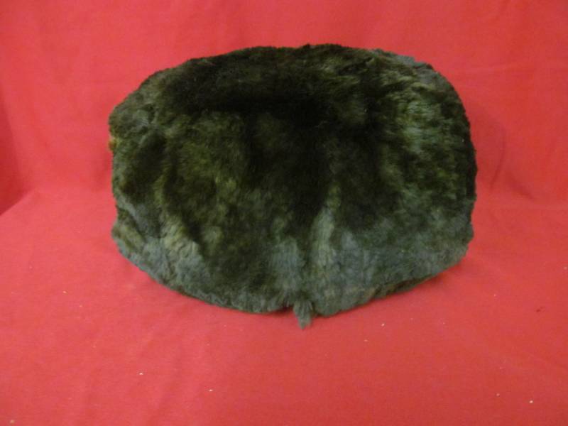 lot 42 image: vintage black beaver muff