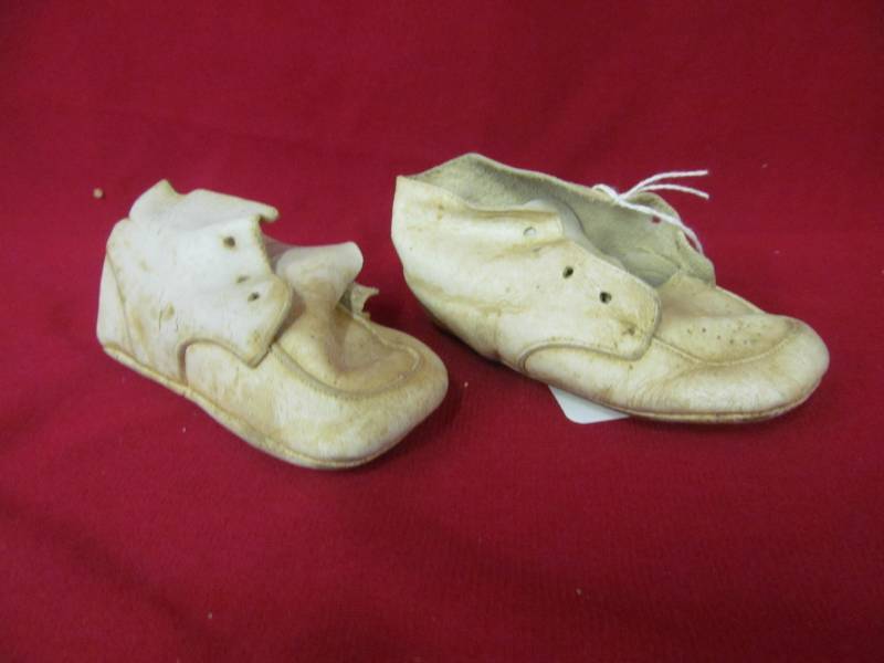 lot 48 image: vintage leather baby shoes