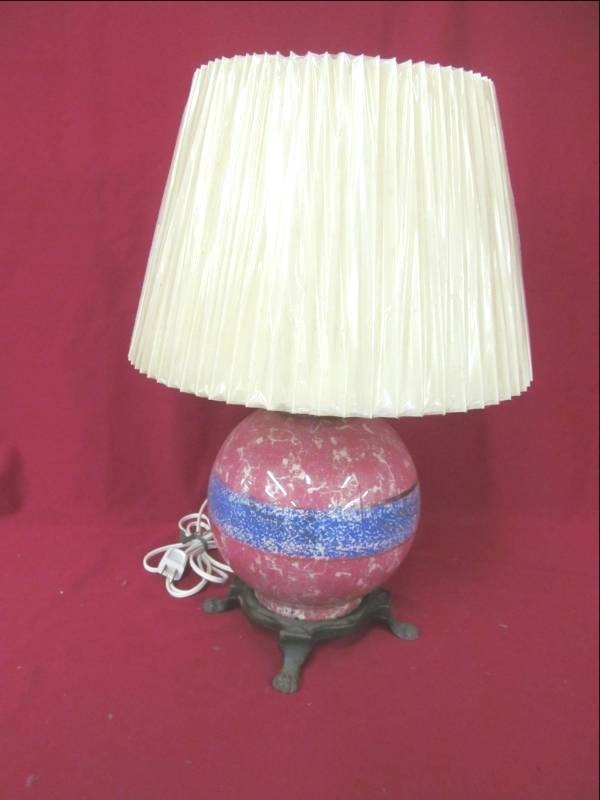 lot 113 image: lamp