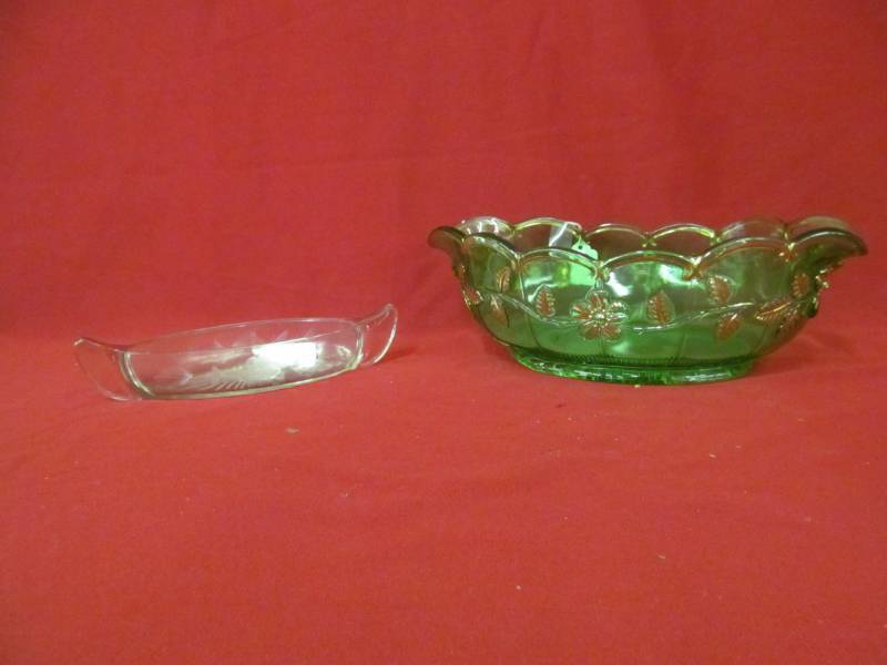 lot 159 image: canoe dish, Northwood berry rose dish