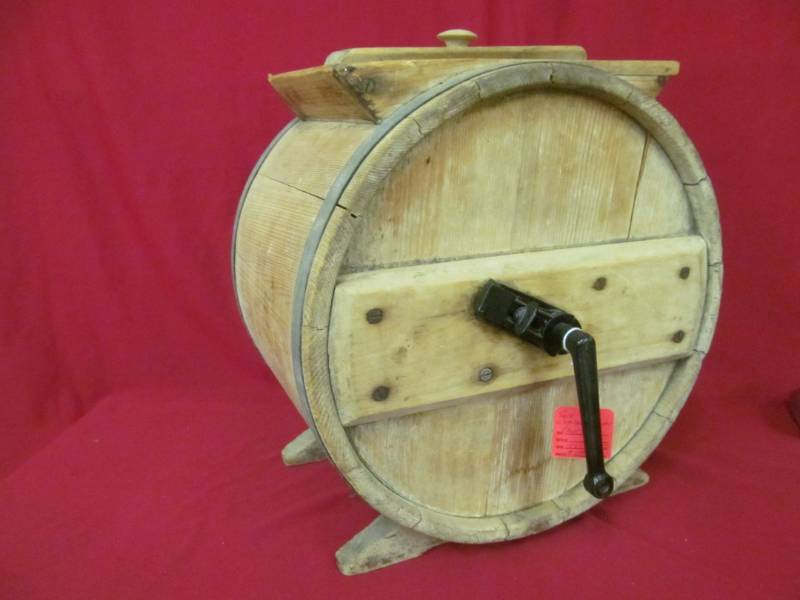 lot 164 image: vintage Churn