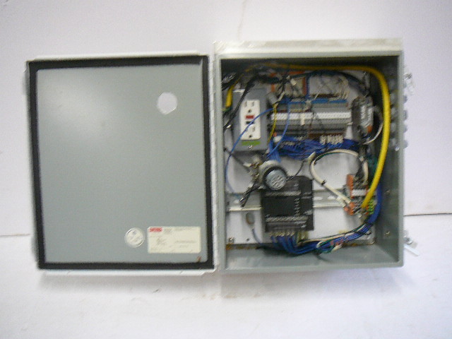 lot 41 image: Hoffman Box with Components
