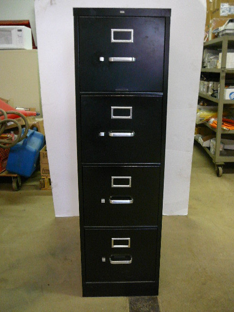 lot 136 image: Hon 4 Drawer File Cabinet