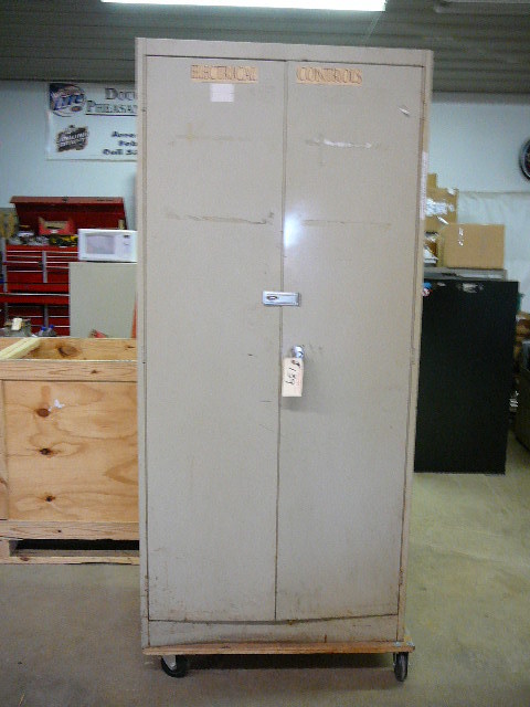 lot 139 image: Steel 2 Door Cabinet