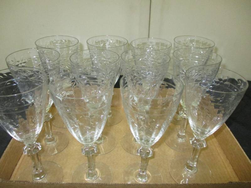 12 Beautiful Ctystal Glasses