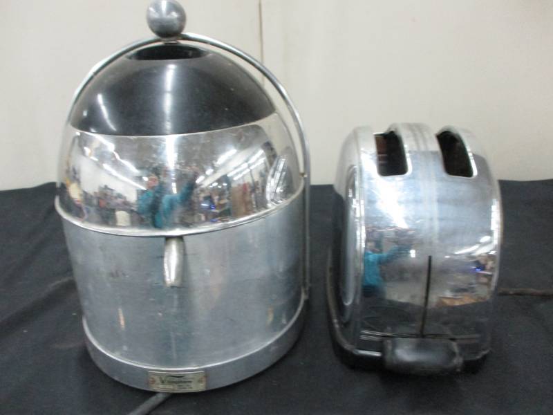 Old Toaster and Juicer