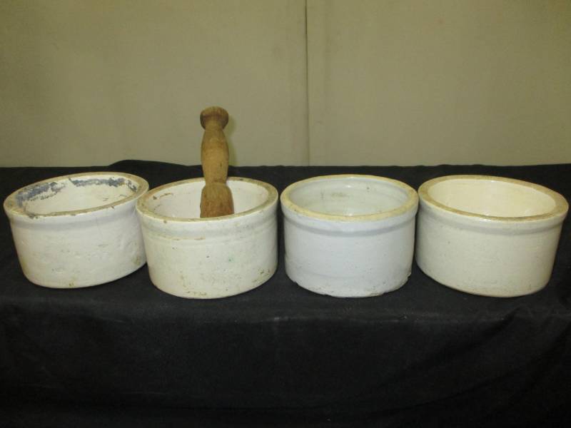 4 Crocks great for mashing or for guacamole