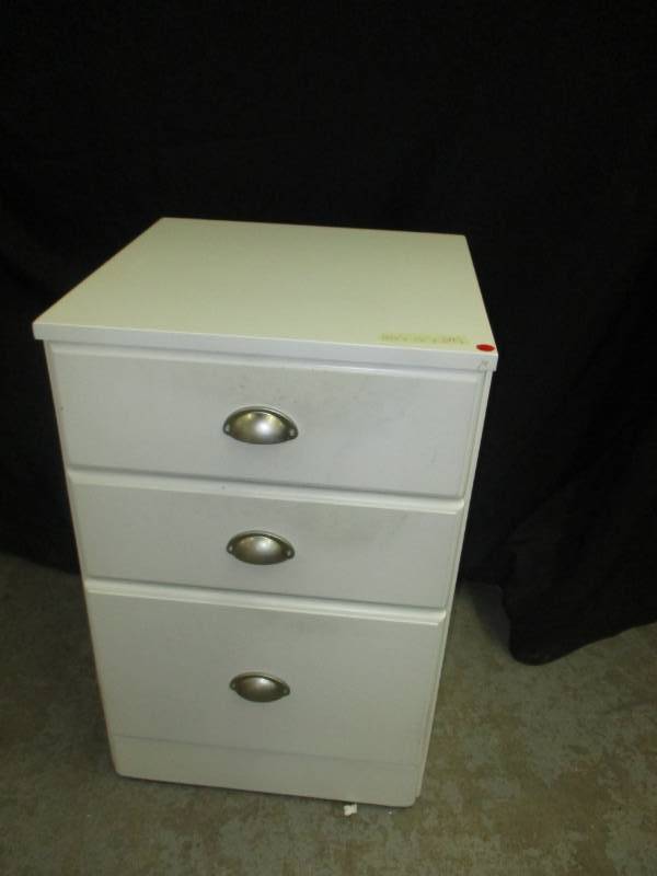 3 Drawer Bedside Stand