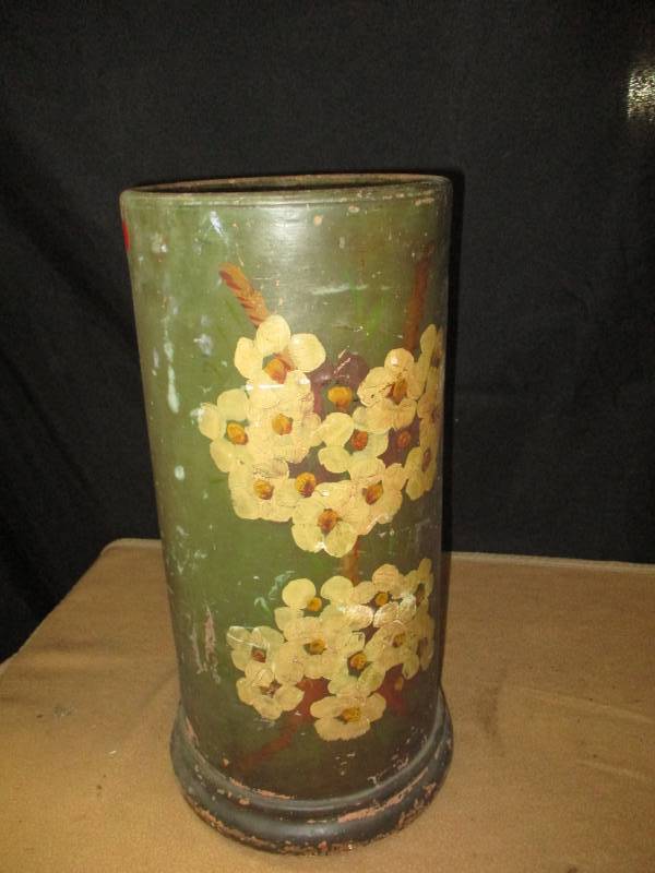Antique ceramic umbrella holder IN GOOD CONDITION, I DONT SEE ANY CHIPS OR CRACKS