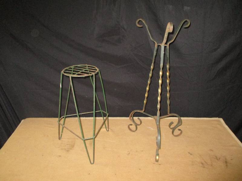 2 Plant stands, thew one folds
