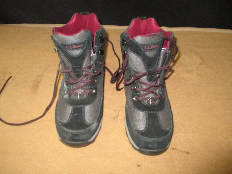 L.L. Bean boots Womens size 9 Wide