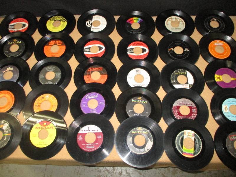 30 Various 45 records