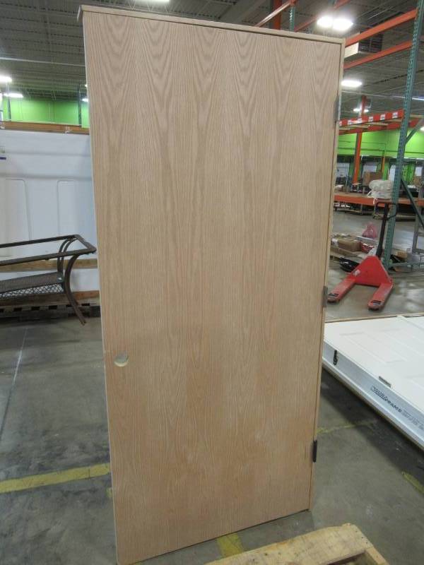 lot 12 image: Reliabilt Oak Hollow Core Door Unit, 36, Left Handed InSwing 687696