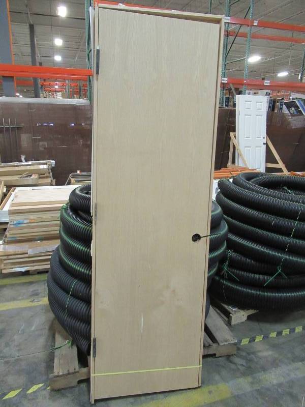 lot 37 image: ReliaBilt Prehung Hollow Core Flush Oak Interior Door RH Inswing (Common 24-in x 80-in), 687687