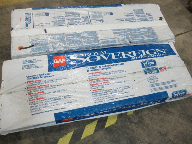 lot 142 image: 2 Bundles of Royal Sovereign Weathered Gray StainGuard 25-Year 3-Tab Shingles (33.3 sq. ft. Per Bundle)