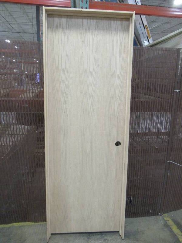 lot 155 image: Reliabilt Flush Hollow Oak LH Single Prehung Door (Common 28-in X 80-in) 687690