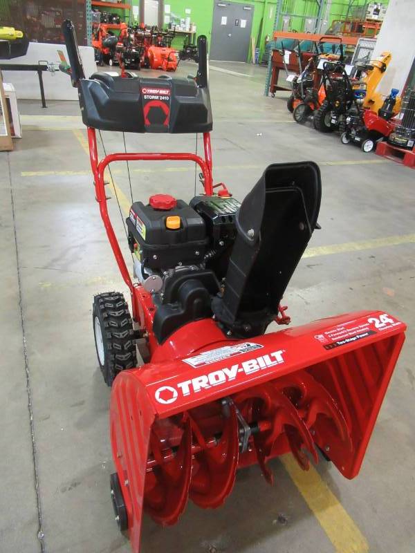lot 5 image: Troy-bilt 24 in. 208 cc Two-Stage Gas Snow Blower with Electric Start Self Propelled, Storm2410 - LIKE NEW OUT OF BOX