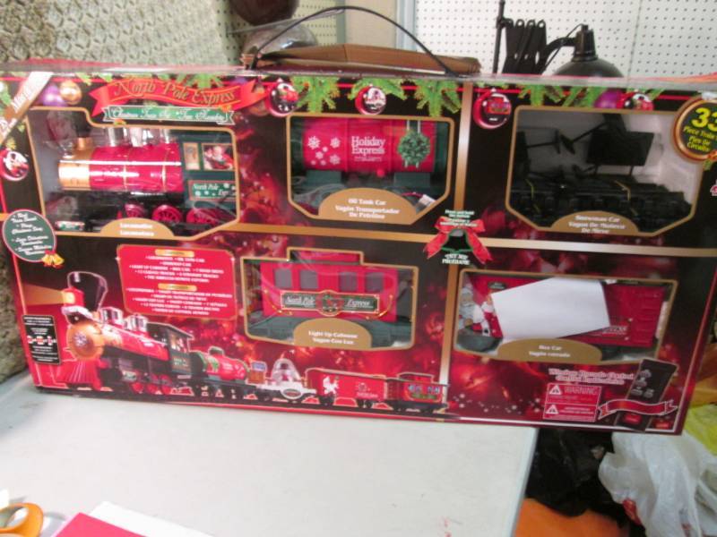 33 Piece North Pole Express Christm...