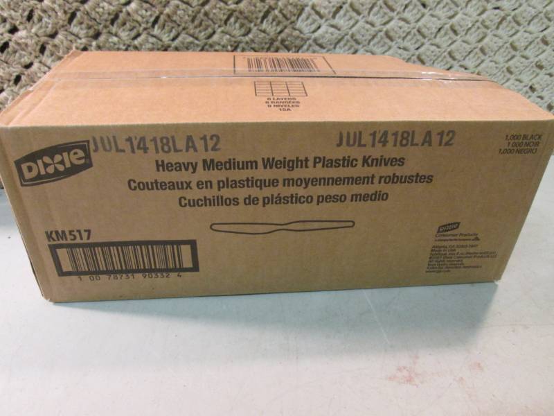 Case of 1000 Black Plastic Knives  ...