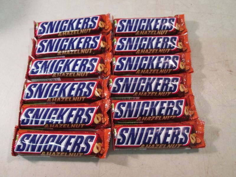 12 Snickers & Hazelnut Candy Bars B...