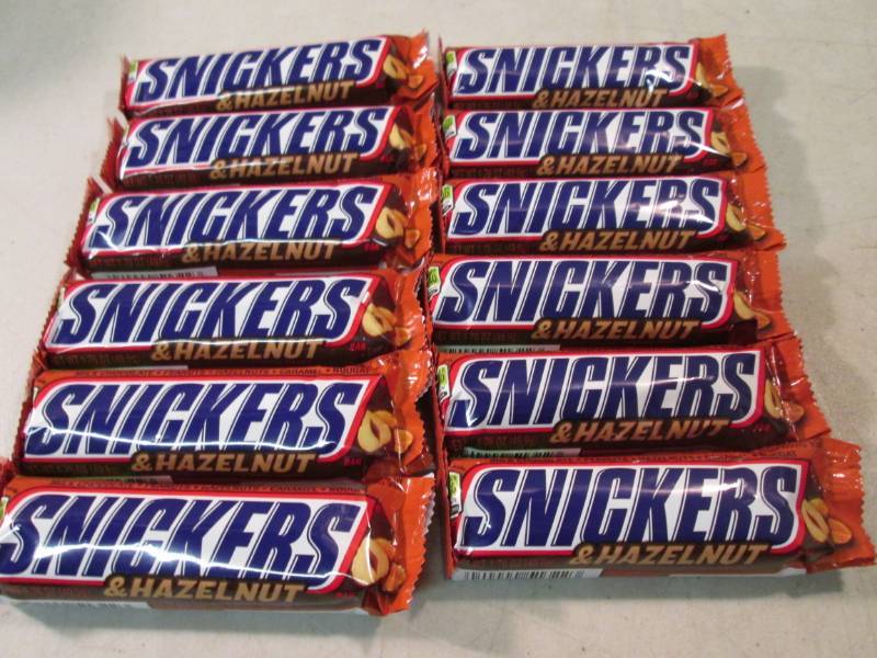 12 Snickers & Hazelnut Candy Bars B...