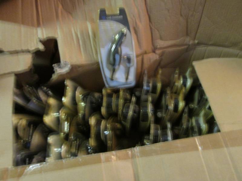 Case of 100 Car Chargers  RMC...