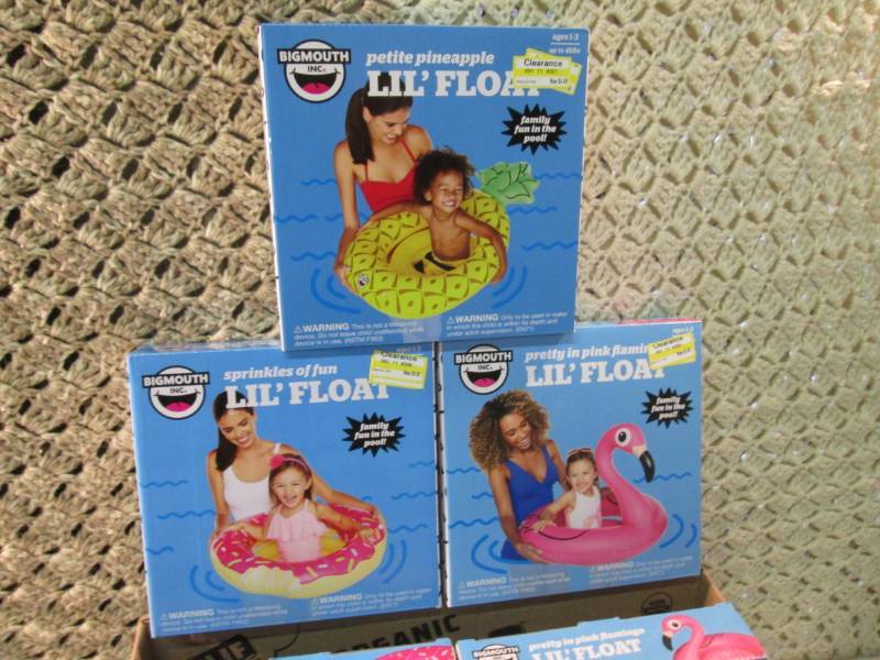 Lot of 11 Kid Size Pool Floats Reta...