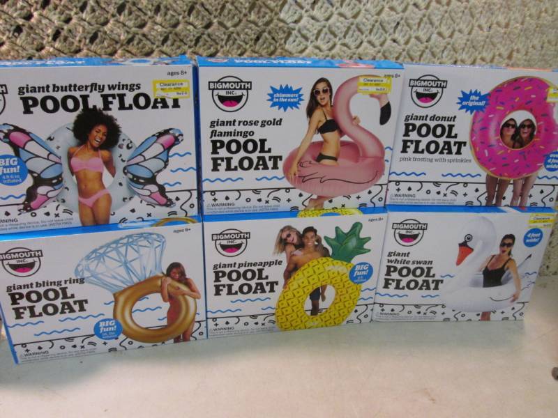 Lot of 6 Adult Size Giant Pool Floa...