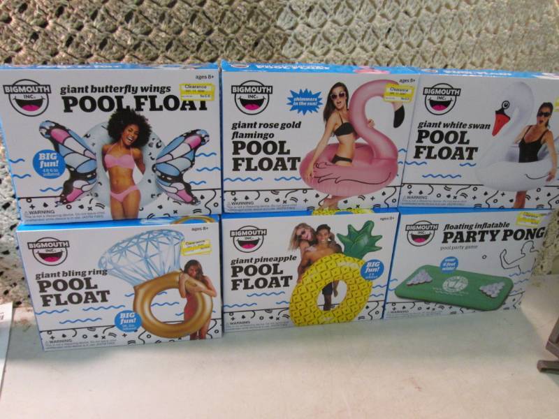 Lot of 6 Adult Size Giant Pool Floa...