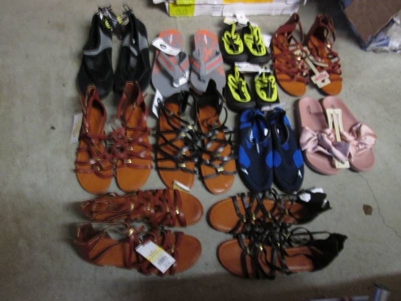 Mix Lot of 11 Pair of Misc Shoes Ne...