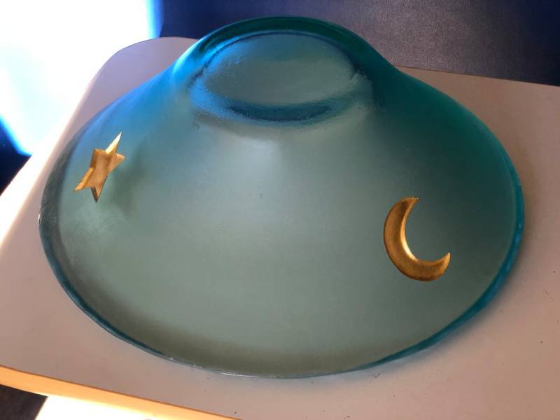 lot 9 image: Strikingly Beautiful Heavy Thick & Very Large 14 Art Glass Centerpiece Astrological Sun Moon Stars Bowl - Excellent Condition - No Chips or Cracks