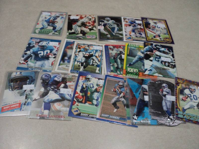 20 Barry Sanders Cards...