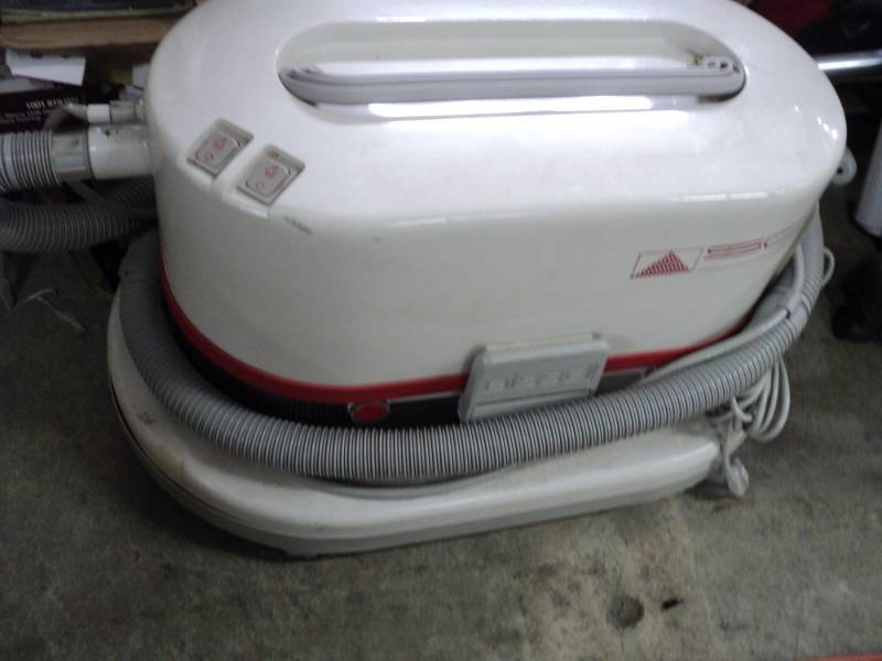 Bissel Deep Cleaning Machine...