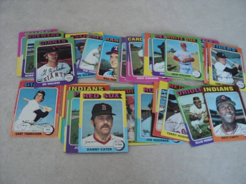 50 1975 Topps Baseball Cards...