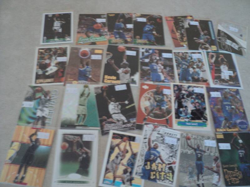 25 Kevin Garnett Cards...