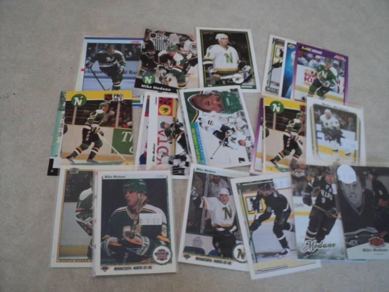 30 Mike Modano Cards...