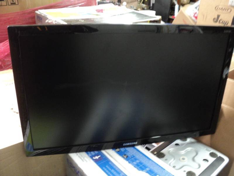 Samsung 23 S24D300 Untested on Al...