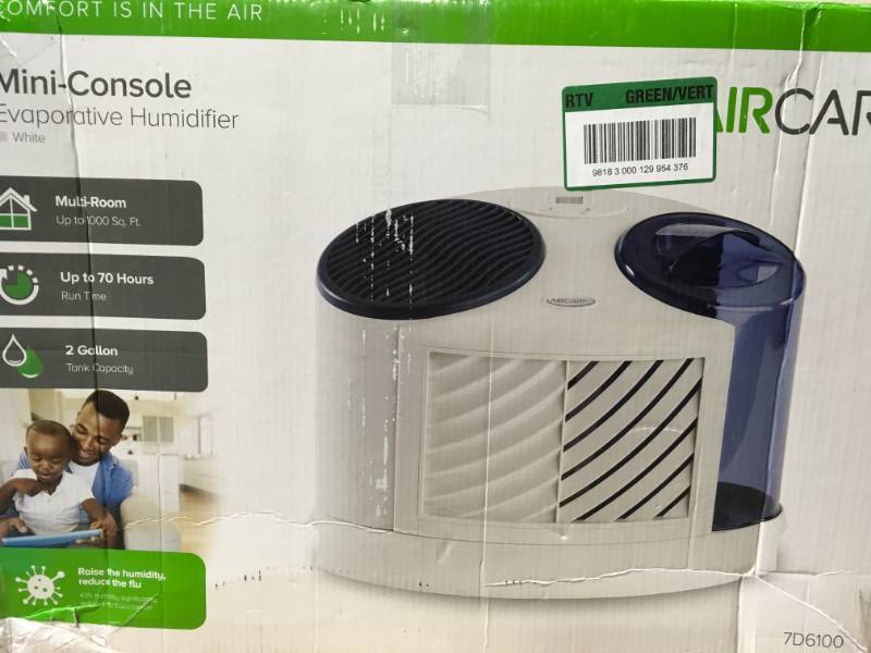lot 18 image: AIRCARE 2 Gal. Evaporative Humidifier for 1,000 sq. ft. in like new condition