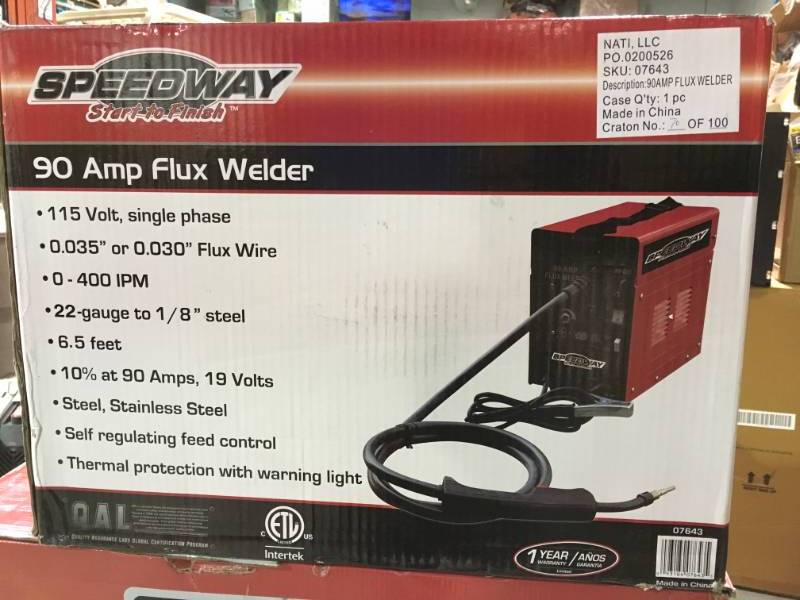 lot 28 image: Speedway 7643 90A Flux Welder open box in like new condition