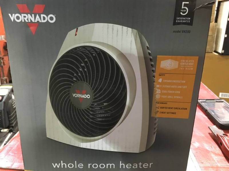 lot 31 image: Vornado VH200 1500-Watt Vortex Whole Room Electric Portable Fan Heater open box in like new condition