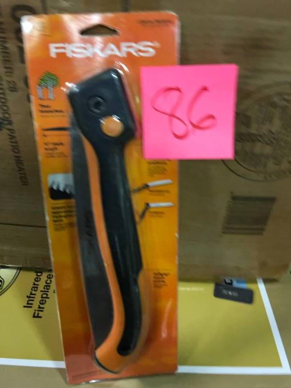 lot 86 image: Fiskars Power Tooth 10 in. Steel Bade, Folding Pruning Saw not used