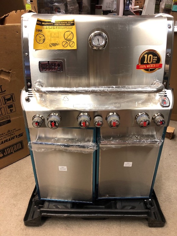 Weber  Summit S-470 4-Burner Propane Gas Grill in Stainless Steel with Built-In Thermometer and Rotisserie not used scratchs and dent please review the photos stock photo used to display the unit